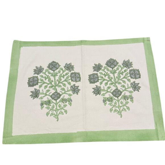 Julia Amory Other - NWOT Julia Amory Green Floral Placemats (6)